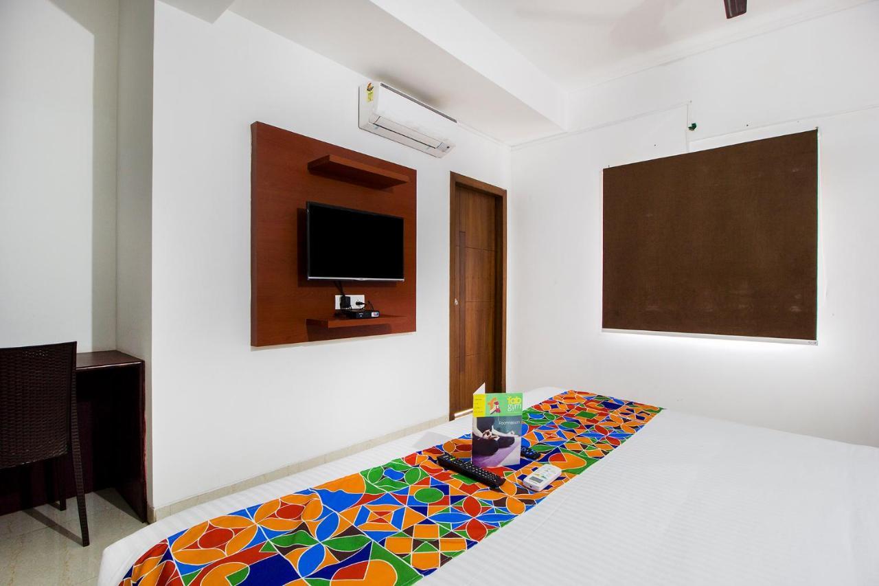Fabhotel Limestone Aura Hyderabad Exterior foto